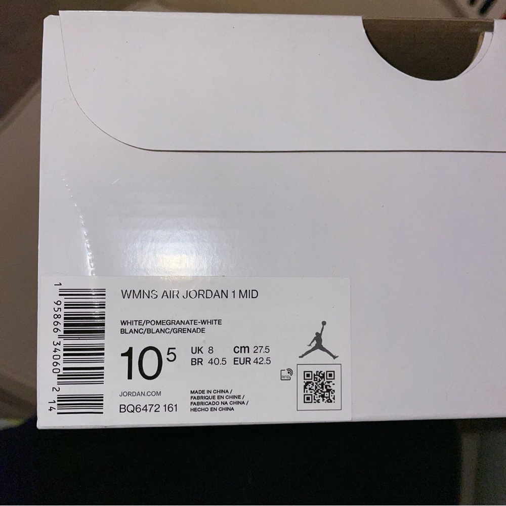 Jordan 1s - Picture 2 of 4